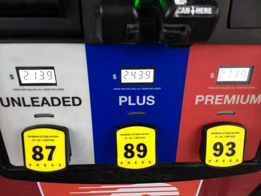 Get 3¢ off per gallon when you use the Speedy rewards card.