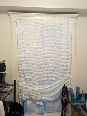 Over 1 year using a bed sheet as a curtain @508 Larkin St San Francisco.... I paid for my shower rods to be replaced because IPS failure