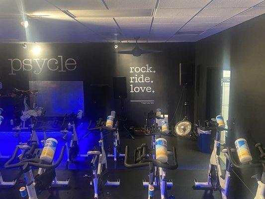 Inside the SPIN/CYCLE studio - 13 March 2023