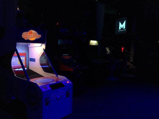 Arcade games in da club?!