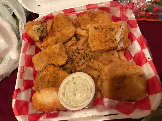 This is the $17.00 fish platter (with EXTRA fish)from JOE'S Cafe on Lapalco in Marrero.  For $17.00? Two pieces of fish cut up.