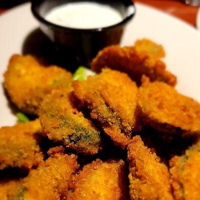 Fried zucchini with cucumber sauce