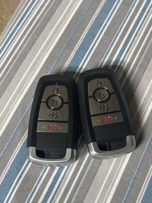 2 car keys