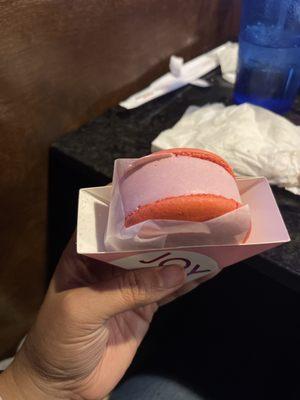 The ice cream sandwich (strawberry coconut) so good