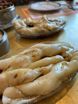 Shrimp rice rolls and rice rolls with dry shrimp