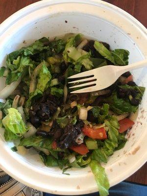 This is a salad with grilled vegetables and avocado , should say lettuce and cold beans !!! Horrible!!