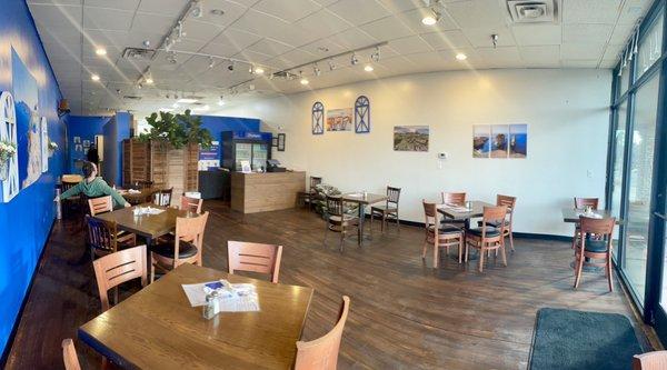 Panoramic view of the dining area