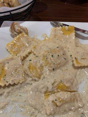 Butternut squash ravioli w Alfredo sauce