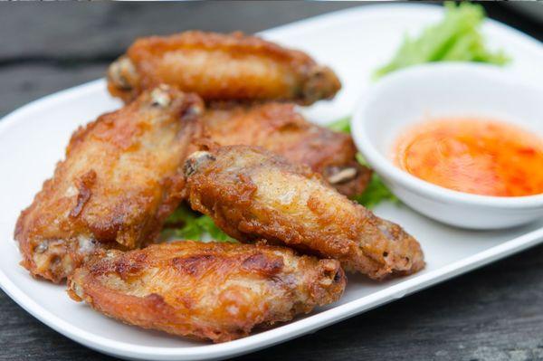 Crispy chicken wings