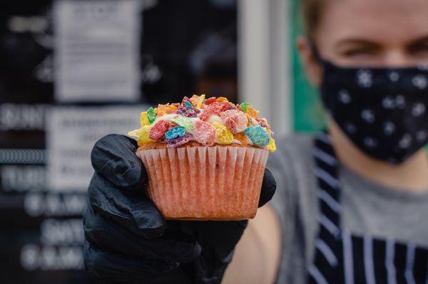 Fruity Pebble cupcakes