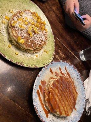 Mangonut Pancakes and Rojo y Blanco Pancakes