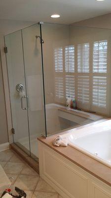 glass shower doors Chicago