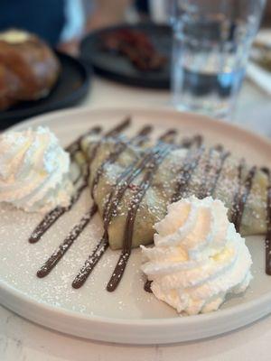 Nutella and strawberry crape