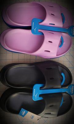 All gender "Ora Recovery Slide 3" sandals.