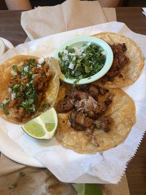 Tacos de chorizo, carnitas and el pastor