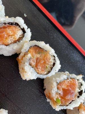 Crunchy spicy salmon