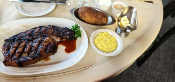 Ribeye with bearnaise sauce