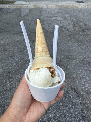 Biscoff single scoop