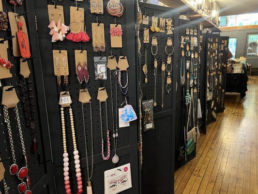 Great variety of jewelry!