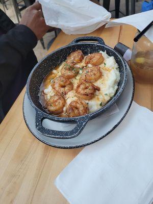 Shrimp and grits