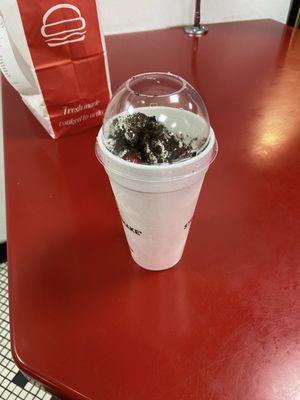 Cookies and cream milkshake