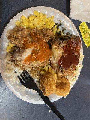 Fried chicken, corn bread muffins, collard greens, corn, rice & gravy, mac & cheese.