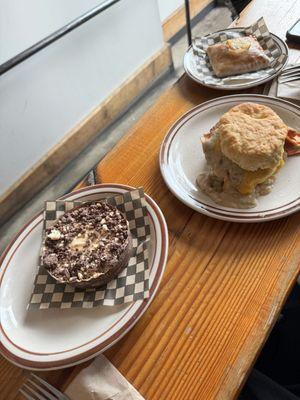 Chocolate Peanut Butter Mini Pie, Veggie Reggie & Lemon Ricotta & Rhubarb Poptart