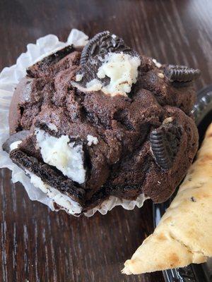 Oreo muffin (has melted chocolate sauce inside)