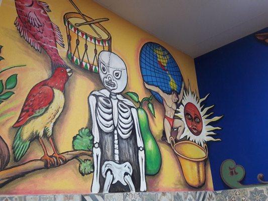 More murals representing Mexico's heritage