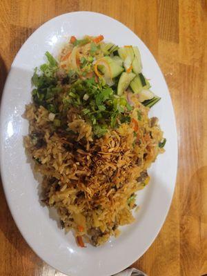 Pineapple fried rice with chicken