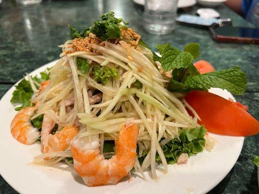 Green papaya salad