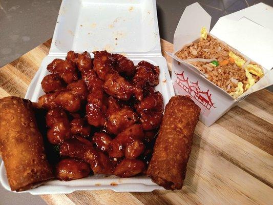 General Tso's Chicken/ Pork Fried Rice And 2 Egg rolls: No spice, salty, 0 flavor. Egg rolls crispy, ok. Pork fried rice was good.