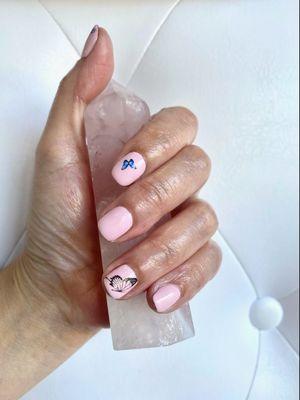 Pink butterfly nails for spring