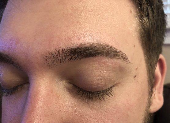 Men's brow clean up