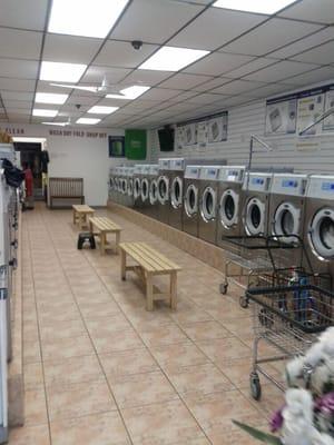 Right side of laundromat. (All Washing Machines)