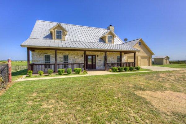 We have helped many buyers and sellers with Farm and Ranch needs as well. We represented the seller of this beautiful home in Jarrell.