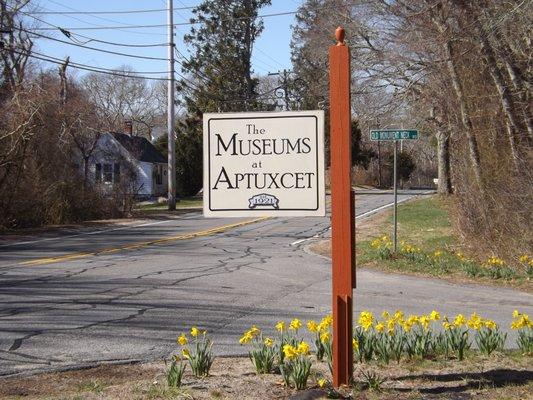 Sign at Shore Road welcomes visitors to the Museums at Aptucxet