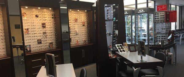 Full Service Optical, Ray-Ban, Oakley, Maui Jim and many more. Highest quality prescription eyeglasses, sunglasses, and contact lenses.