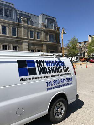 Commercial power washing