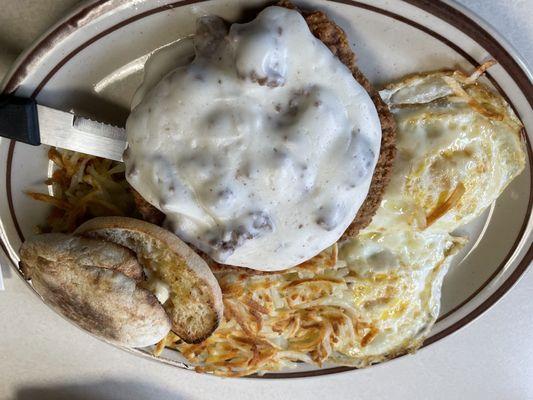 Country fried steak and eggs 5/5