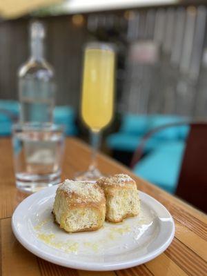 Garlic bread and a Bellini