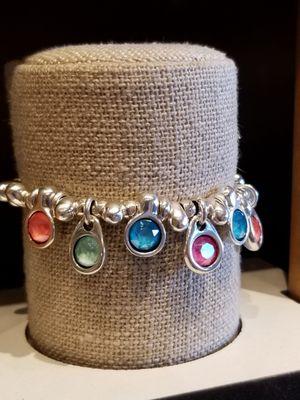 Love this vibrant bracelet