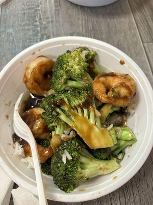 Shrimp and broccoli