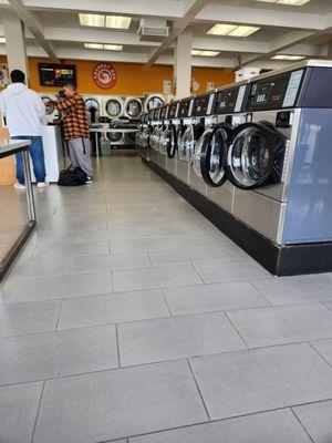 Laundry Day is the best laundromat that I have every been to.