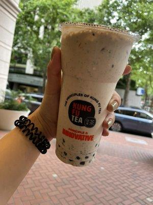 Oreo milk tea with honey boba