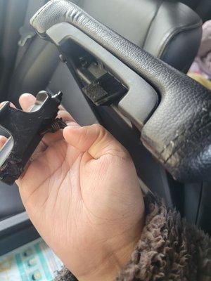 This is what it broke 2 days after having the car now im driving my car with this thing open