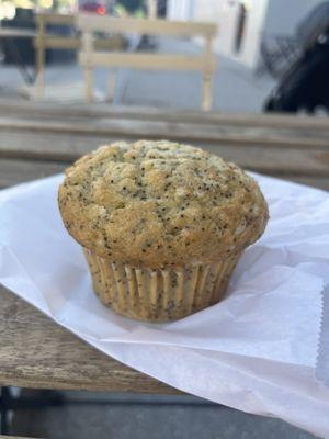 Lemon poppy seed muffin