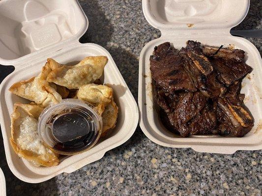 Side orders of Mandoo and Kalbi..yum!