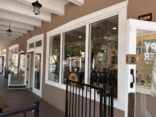 Entrance to Sheehan Winery Old Town Albuquerque (6/13/2023)