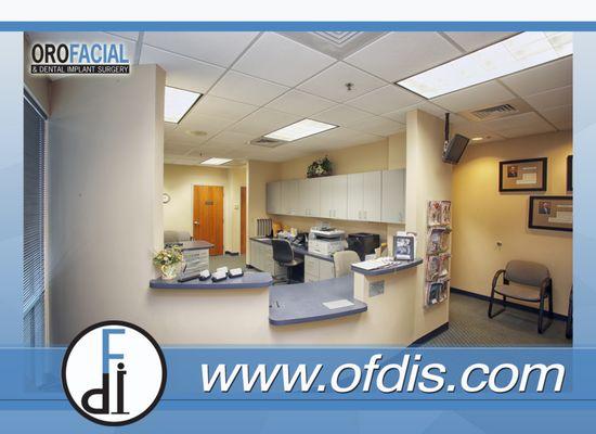 Orofacial & Dental Implant Surgery Waterford Lakes Waiting room & front desk